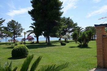 Nafsika Beach Delphi-Итеа Екстериор снимка